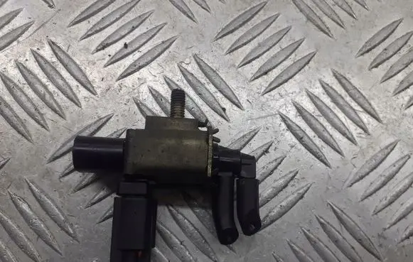 Mazda 5 Valve vacuum 4M5G-9A500