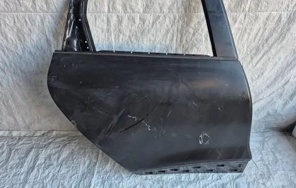 Renault Clio IV Rear door 822769783R