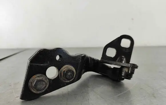 Jaguar XF X250 Tailgate hinge C2Z22778