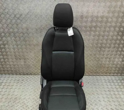 Mazda CX-30 Front passenger seat DRTC57100