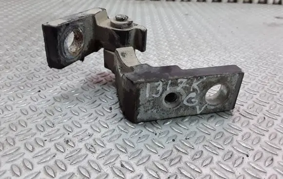 Volkswagen Golf IV Rear door upper hinge