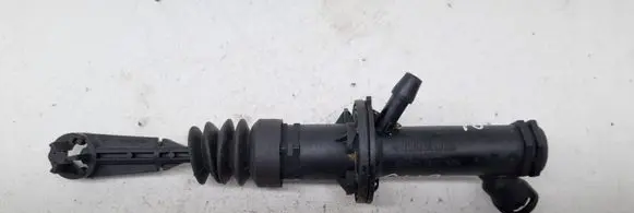 Clutch master cylinder
