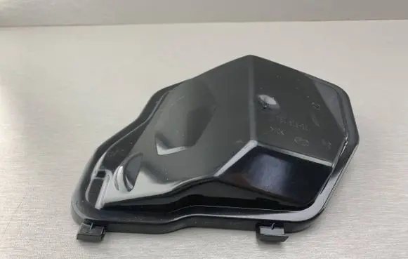 BMW 5 E60 E61 Headlight/headlamp dust cover 63127187272 7187272 16451600