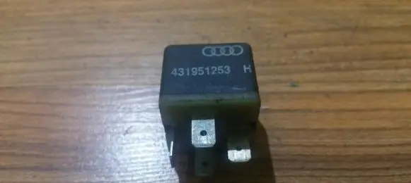 Audi A6 S6 C5 4B Other relay 431951253H