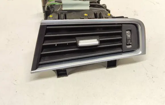 BMW 5 GT F07 Dashboard side air vent grill/cover trim F5914258908 168281