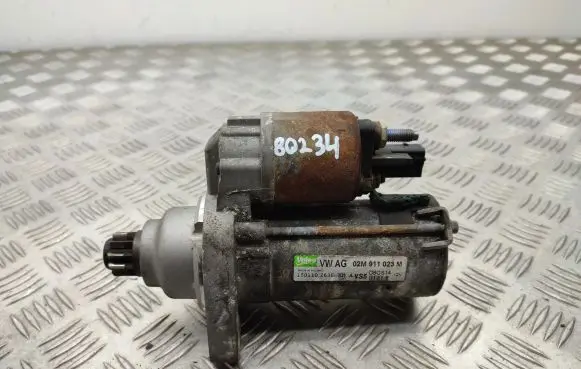 Volkswagen Tiguan Starter motor 02M911023M