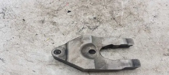 Nissan X-Trail T30 Fuel Injector clamp holder NOCODE