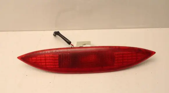 Nissan Note (E11) Third/center stoplight 2006R