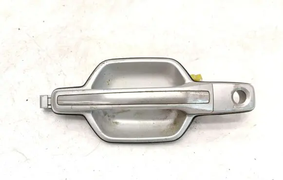 Mitsubishi Pajero Front door exterior handle