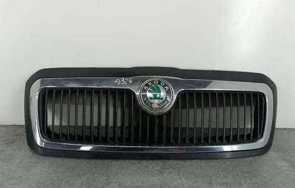 Skoda Octavia Mk1 (1U) Front grill 1U0853655A