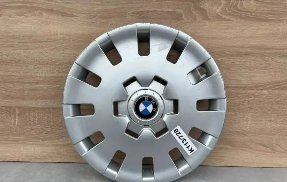 BMW 3 E90 E91 R16 wheel hub/cap/trim 36131094870