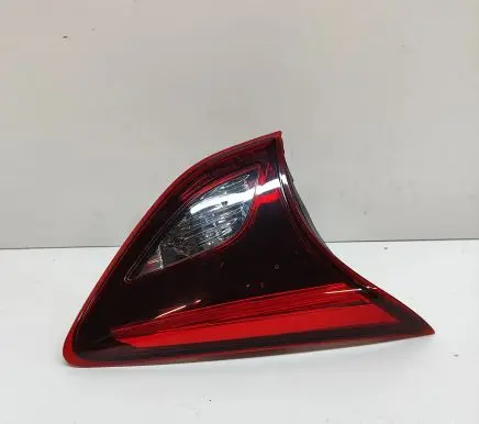 Tailgate rear/tail lights