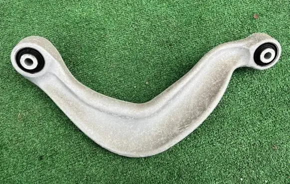 Audi A8 S8 D4 4H Rear control arm 8K0505324H