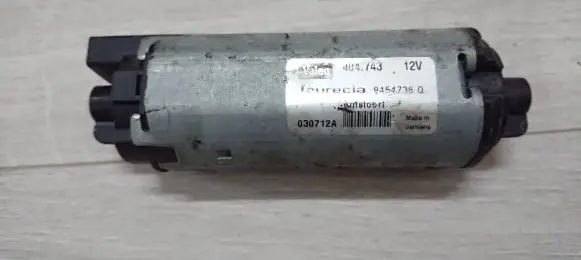 Opel Vectra C Seat adjustment motor 9454736Q 030712A