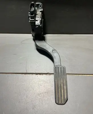 Land Rover Freelander 2 - LR2 Accelerator throttle pedal 6G929F836GF 6PV00922006