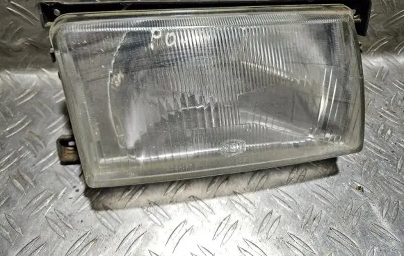 Volkswagen Polo II 86C 2F Headlight/headlamp 302137 54800