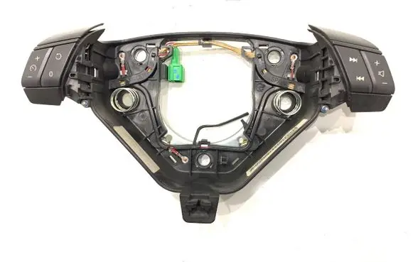 Volvo S60 Steering wheel buttons/switches 3409922