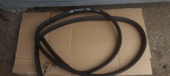 Ford Mondeo MK IV Front door rubber seal 