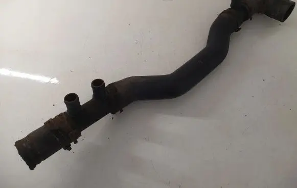 Renault Trafic II (X83) Engine coolant pipe/hose