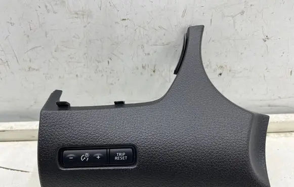 Nissan Rogue Dashboard trim 