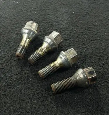 Mini One - Cooper R50 - 53 Nuts/bolts 