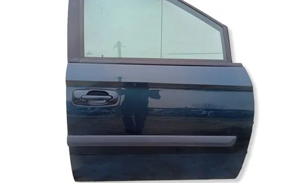 Chrysler Grand Voyager IV Front door 26017