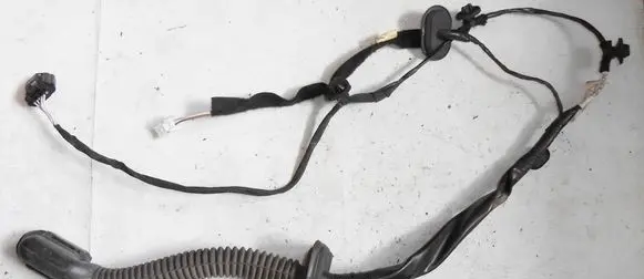 Renault Clio IV Rear door wiring loom 241267407R