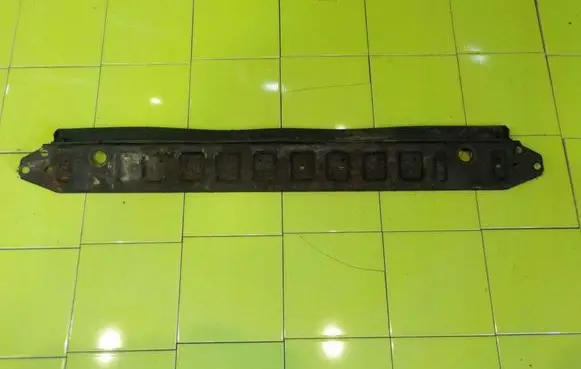 Nissan Qashqai Front bumper foam support bar 