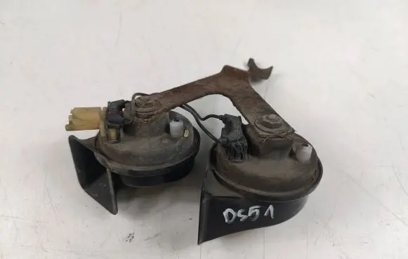 Citroen DS5 Horn signal 703881157
