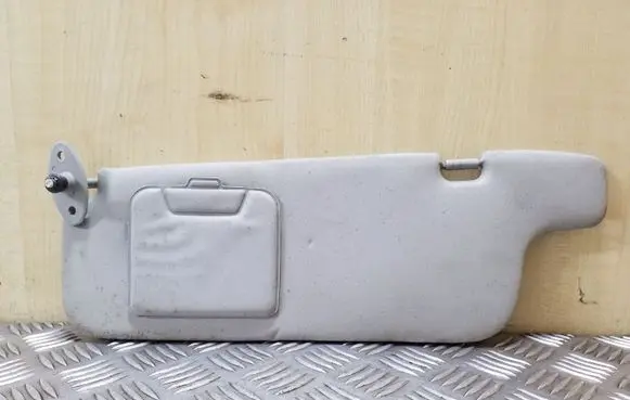 Toyota Yaris Sun visor