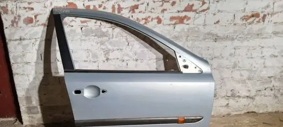 Renault Laguna II Front door NV190