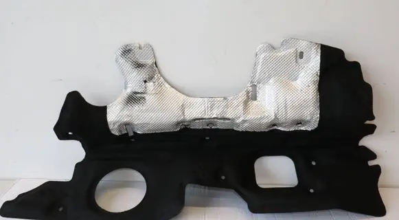 Volvo V40 Cross country Heat shield in engine bay AV6101530A 1111057