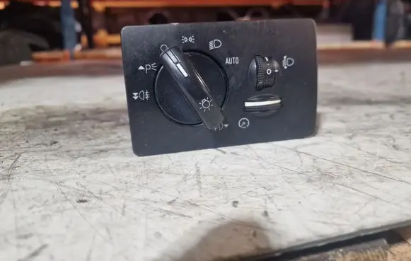 Light switch