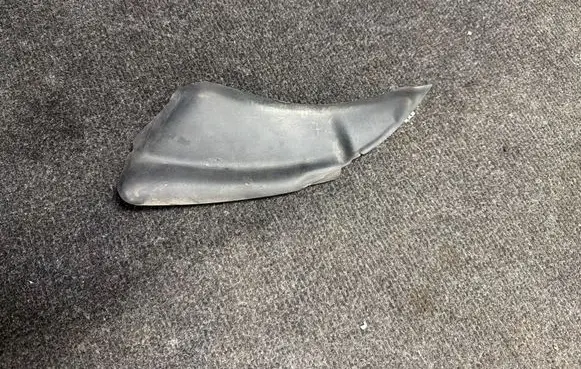 Jeep Grand Cherokee WL Wiper trim 68361994AA 16021 15021
