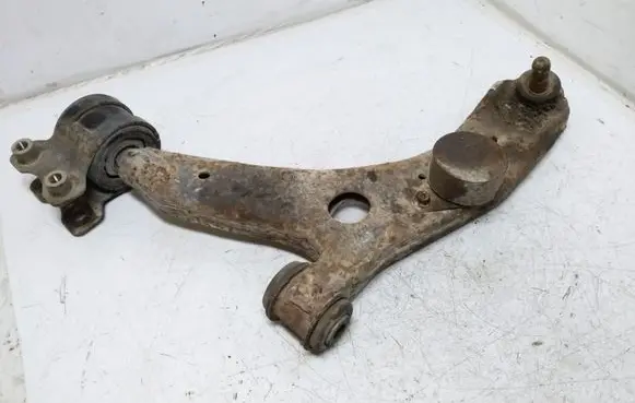 Front lower control arm/wishbone