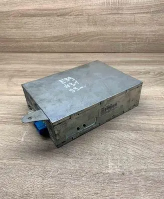 BMW 5 E39 Video control module 6901456