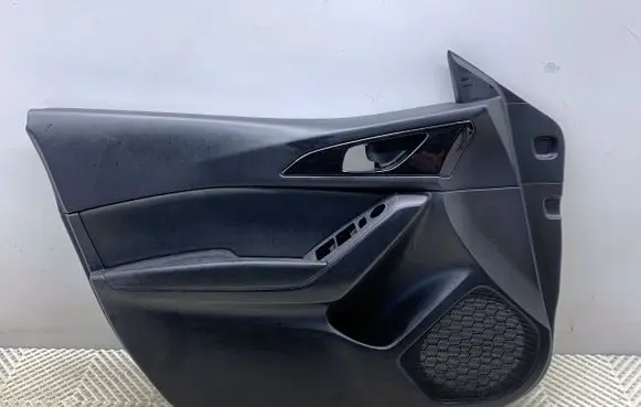 Mazda 3 II Front door card panel trim 