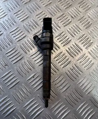 BMW 5 F10 F11 Fuel injector 0445110478
