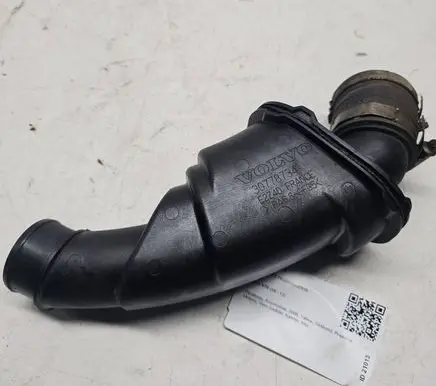 Intake resonator