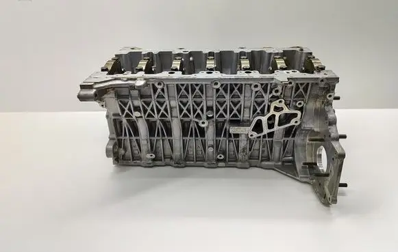 BMW 5 E60 E61 Engine block 306D3 7792822 M57