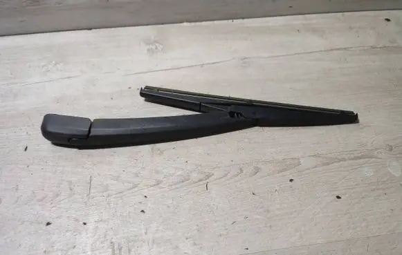 Hyundai Kona I Rear wiper blade 