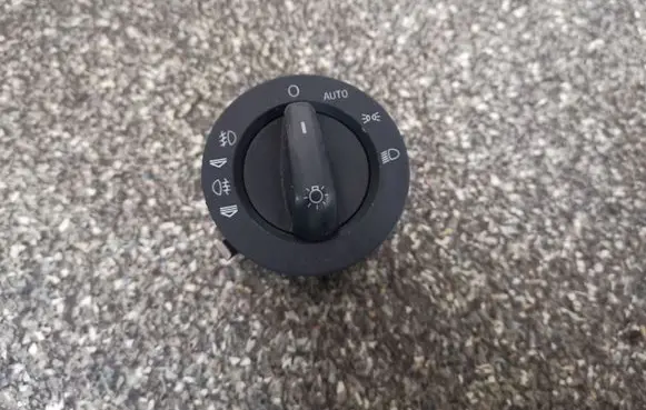 Audi A6 S6 C6 4F Light switch