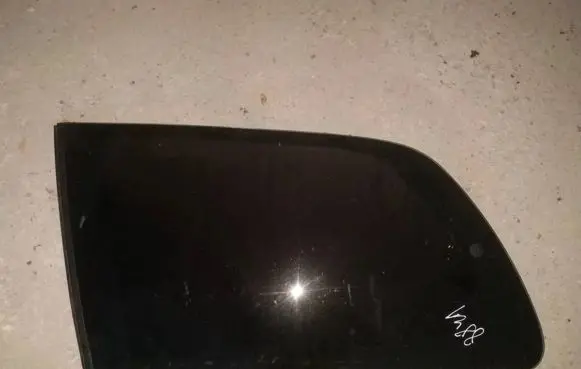 Rear side window