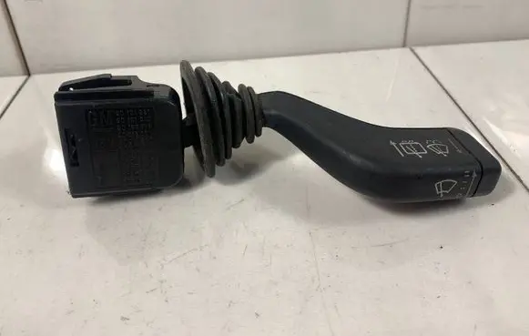 Opel Zafira A Wiper control stalk 90124931
