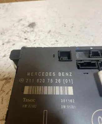 Mercedes-Benz E W211 Other control units/modules 2118207526