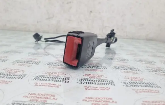 Audi A4 S4 B8 8K Front seatbelt buckle 8K0857755D
