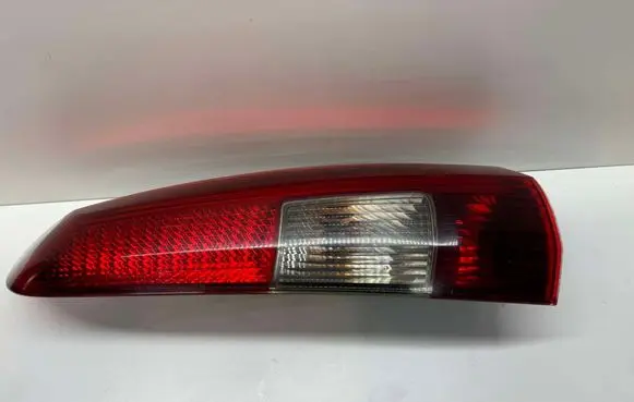 Volvo V70 Rear/tail lights 9154494