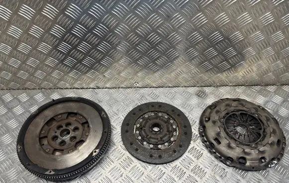 Volkswagen Tiguan Clutch set kit 03L141031G