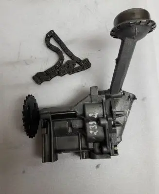 Renault Scenic III - Grand scenic III Oil pump 8200307174 D2505103 0106552B