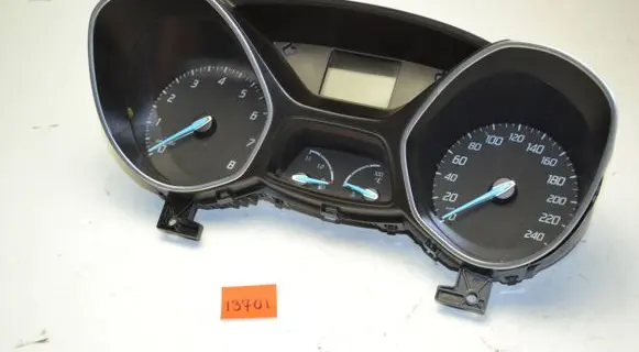 Ford Focus Speedometer (instrument cluster) BM5T10849AU 12147850 2085969